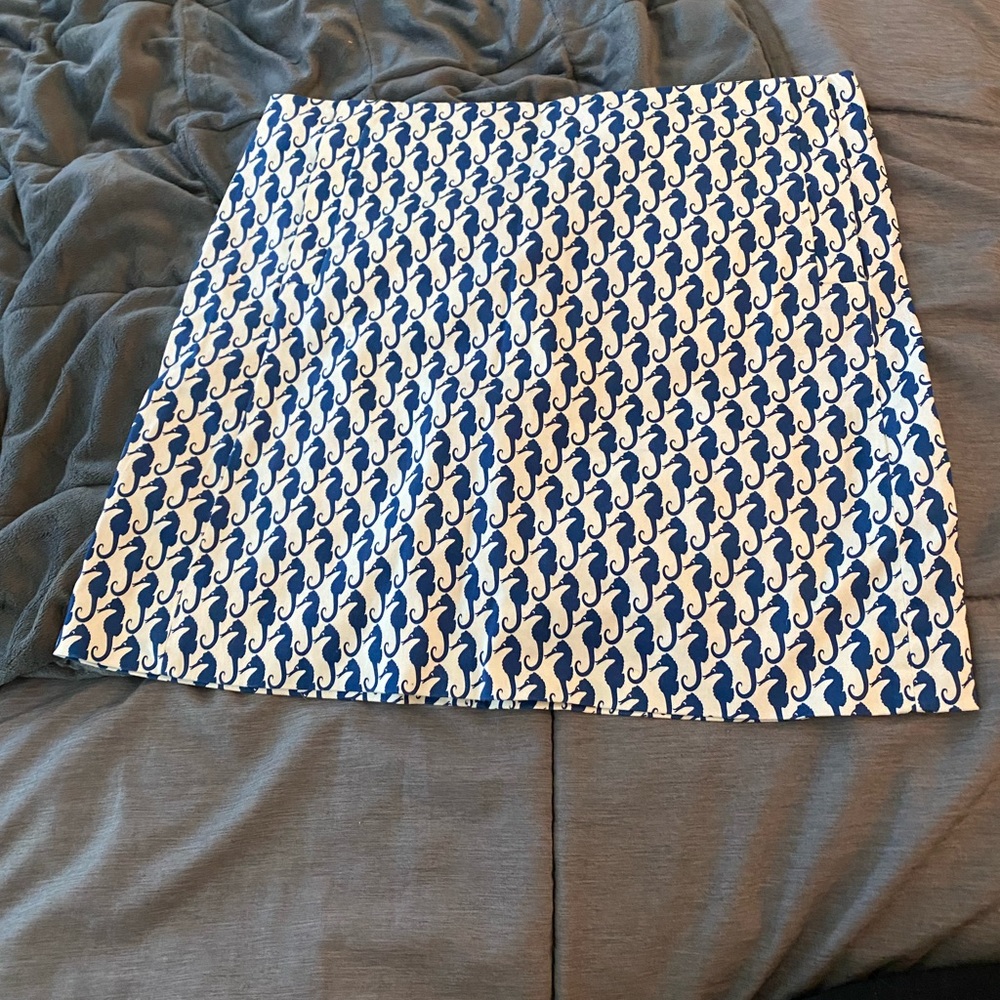 Cute skirt with little sea horses